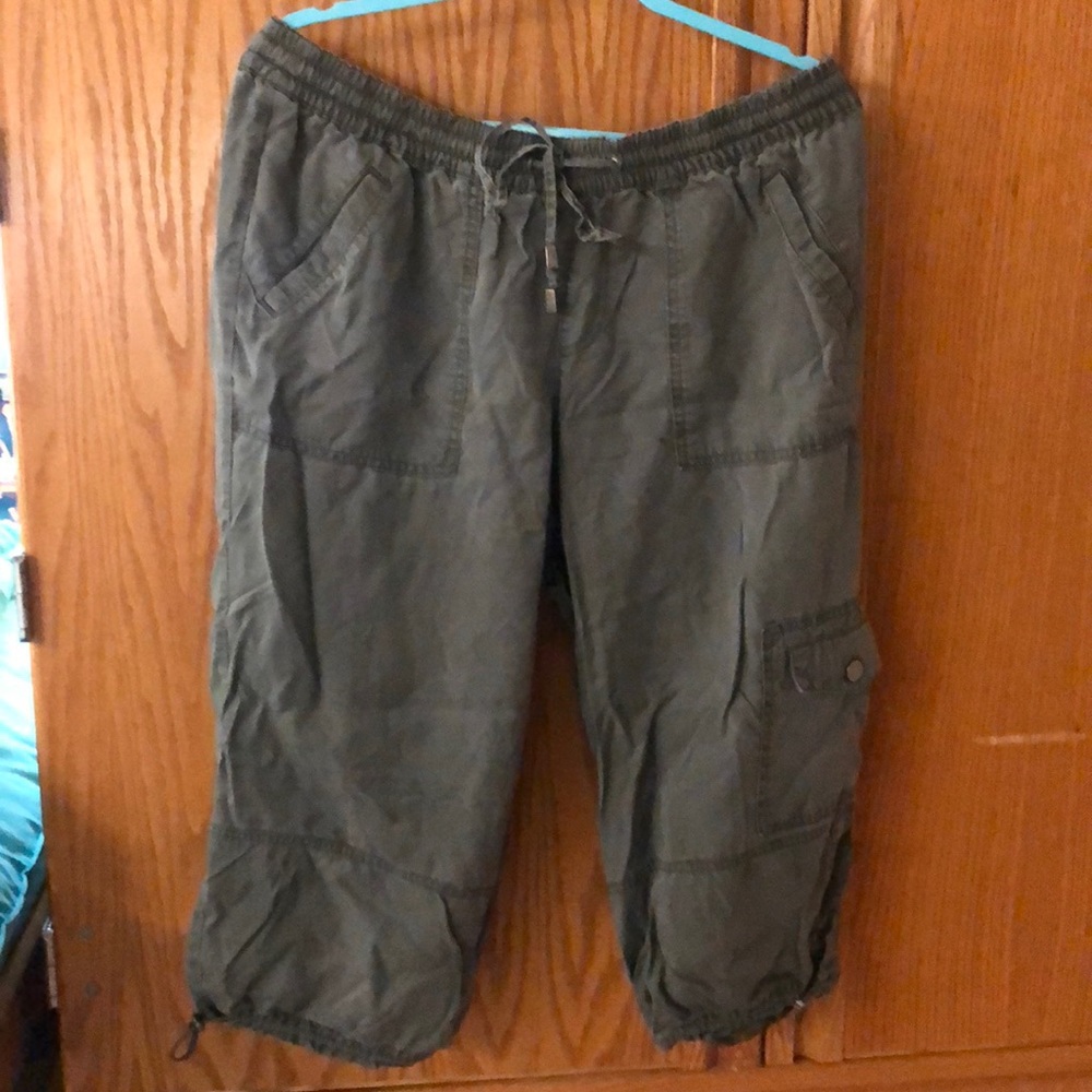 Cargo pants // capris